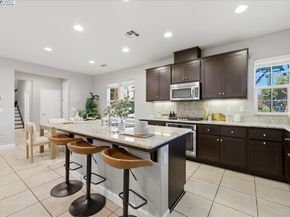 1504 Middle Ln, Hayward CA 94545