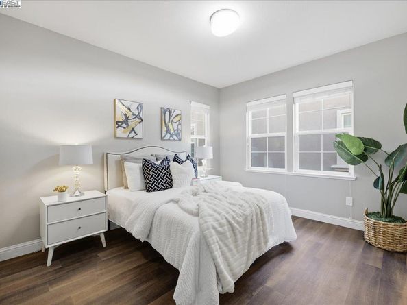 1504 Middle Ln, Hayward CA 94545