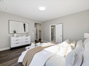 1504 Middle Ln, Hayward CA 94545