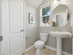 1504 Middle Ln, Hayward CA 94545