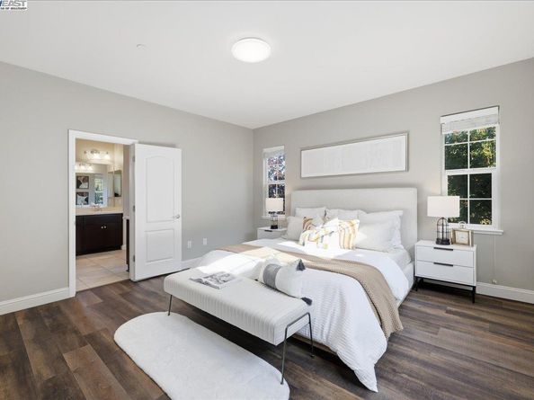 1504 Middle Ln, Hayward CA 94545