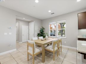 1504 Middle Ln, Hayward CA 94545