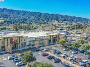 297 Del Valle Ct, Pleasanton CA 94566