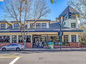 297 Del Valle Ct, Pleasanton CA 94566