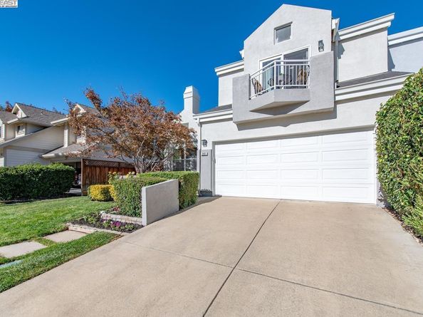 297 Del Valle Ct, Pleasanton CA 94566