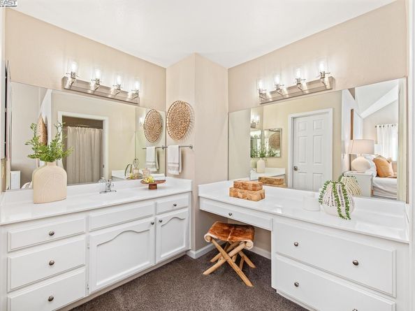 297 Del Valle Ct, Pleasanton CA 94566