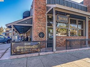 297 Del Valle Ct, Pleasanton CA 94566