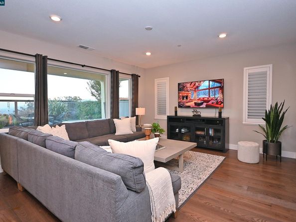 528 Caprio Ct, San Ramon CA 94583