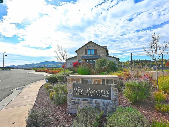 528 Caprio Ct, San Ramon CA 94583