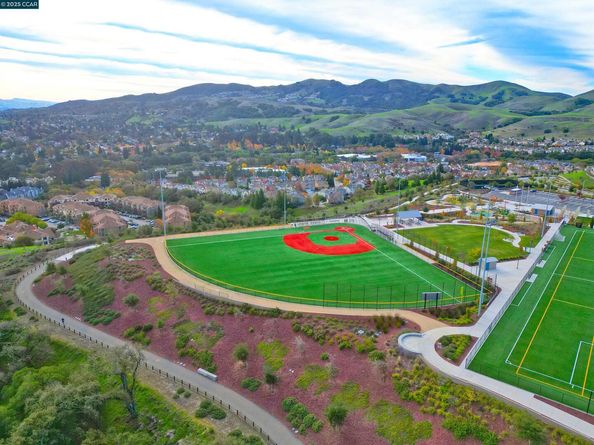 528 Caprio Ct, San Ramon CA 94583