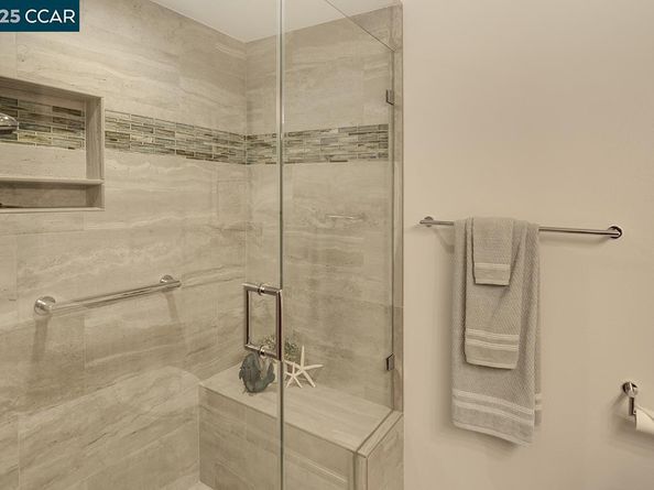 2748 Ptarmigan Dr. 6, Walnut Creek CA 94595