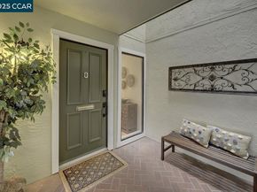 2748 Ptarmigan Dr. 6, Walnut Creek CA 94595