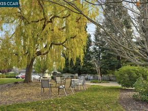 2748 Ptarmigan Dr. 6, Walnut Creek CA 94595