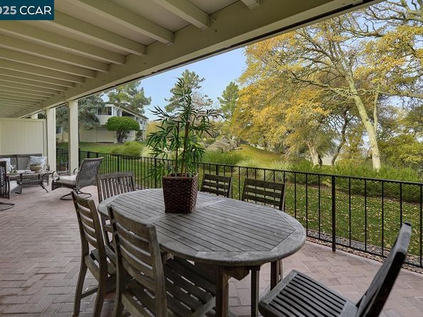 2748 Ptarmigan Dr. 6, Walnut Creek CA 94595