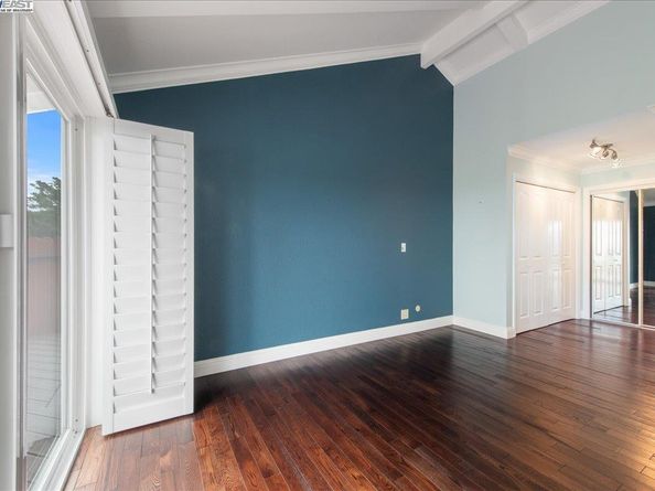 5161 Saddle Brook Dr, Oakland CA 94619