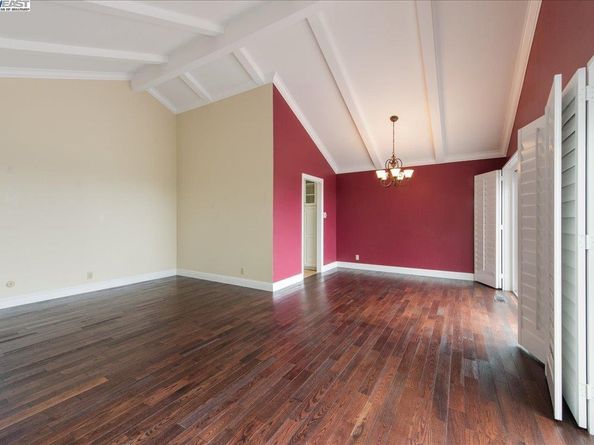 5161 Saddle Brook Dr, Oakland CA 94619