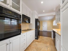 5161 Saddle Brook Dr, Oakland CA 94619