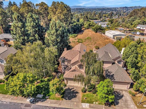 23661 Glenbrook Lane, Hayward CA 94541
