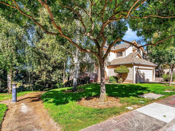 23661 Glenbrook Lane, Hayward CA 94541