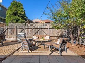 4949 Coronado Ave, Oakland CA 94618