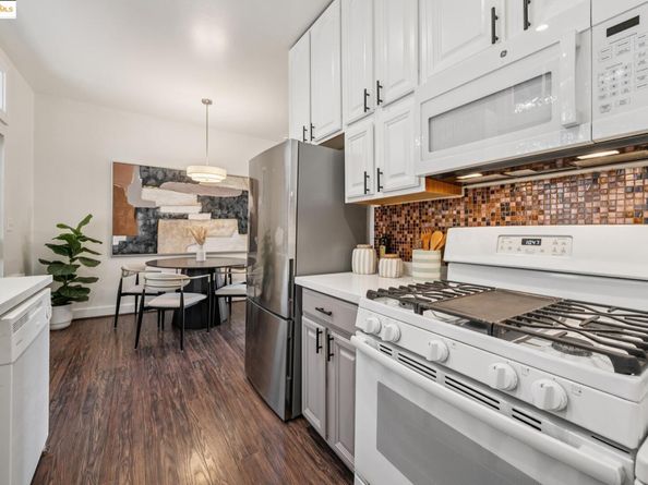 4949 Coronado Ave, Oakland CA 94618