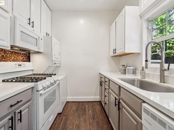 4949 Coronado Ave, Oakland CA 94618