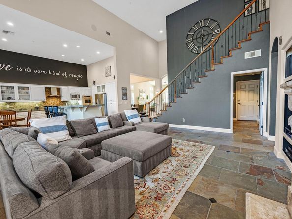 4 Henry Ranch Dr, San Ramon CA 94583