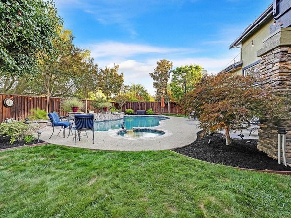 4 Henry Ranch Dr, San Ramon CA 94583