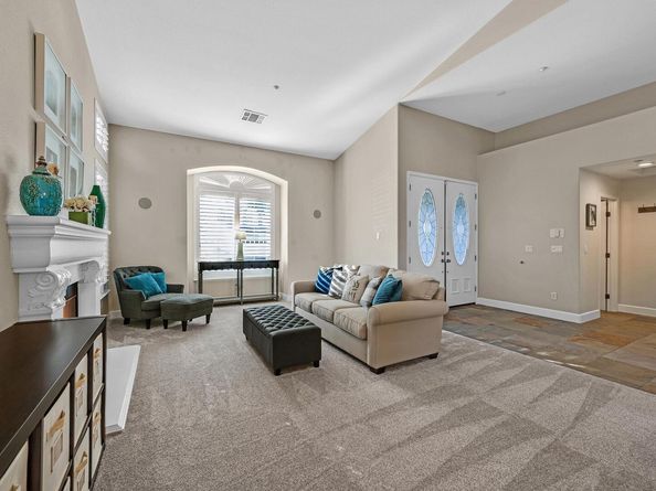 4 Henry Ranch Dr, San Ramon CA 94583