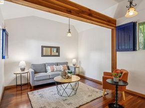 2749 E 17Th St, Oakland CA 94601