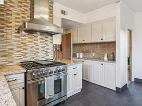 2749 E 17Th St, Oakland CA 94601