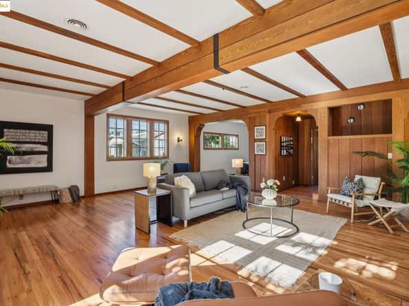 2749 E 17Th St, Oakland CA 94601