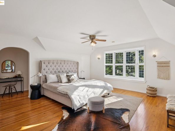 2749 E 17Th St, Oakland CA 94601