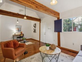 2749 E 17Th St, Oakland CA 94601