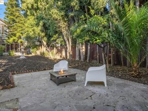 2749 E 17Th St, Oakland CA 94601
