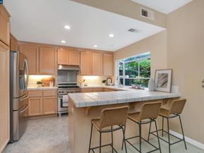 508 Valley View Court, Martinez CA 94553