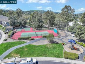 508 Valley View Court, Martinez CA 94553