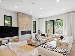 3 West Cir, Oakland CA 94611