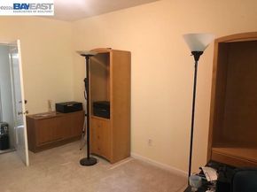 190 Alderwood Rd, Walnut Creek CA 94598