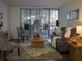 758 Kingston Ave 104, Oakland CA 94611