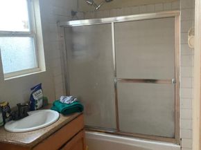 7333 Lockwood St, Oakland CA 94621