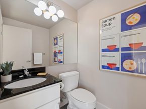 675 8Th St 10, Oakland CA 94607