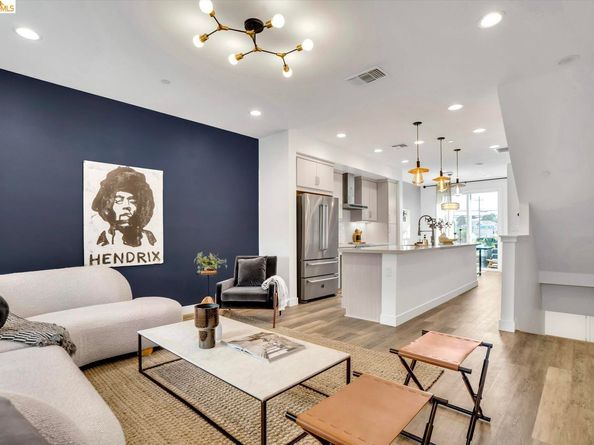 2229 Myrtle ST, Oakland CA 94607