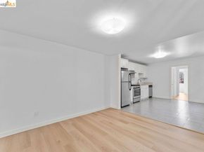 769 17th St, Oakland CA 94612