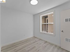 769 17th St, Oakland CA 94612