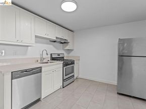 769 17th St, Oakland CA 94612