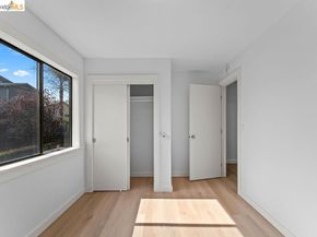 769 17th St, Oakland CA 94612