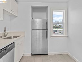 769 17th St, Oakland CA 94612