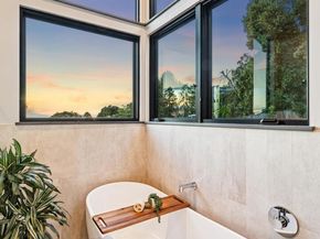 6356 Broadway Ter, Oakland CA 94618