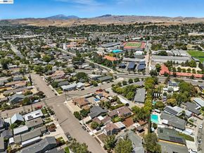 772 Mcleod St, Livermore CA 94550